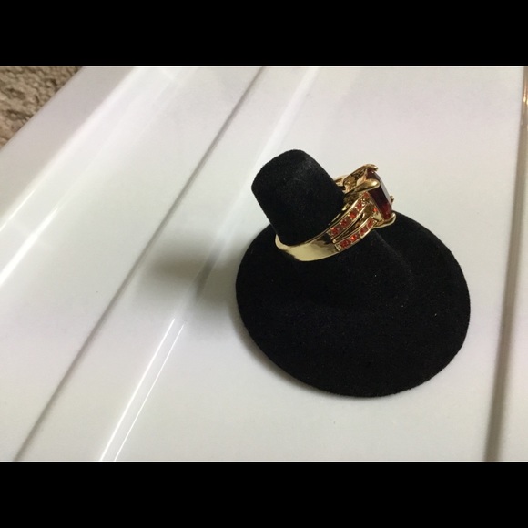 Women’s  Red Ruby Stone Ring (Size 6) Gold plated - Picture 6 of 8